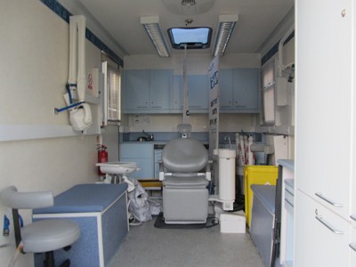 NHS dental checkup van