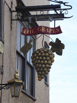 Grapes Sign