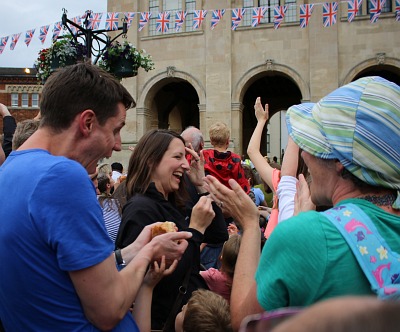 Bun Throwing