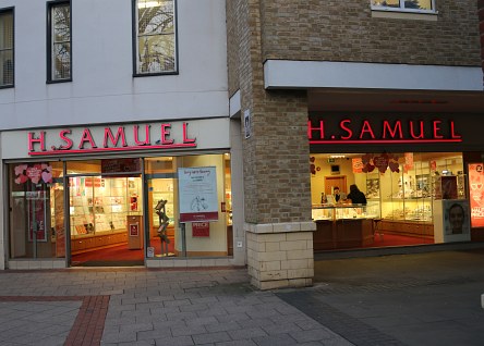 Samuel store to close