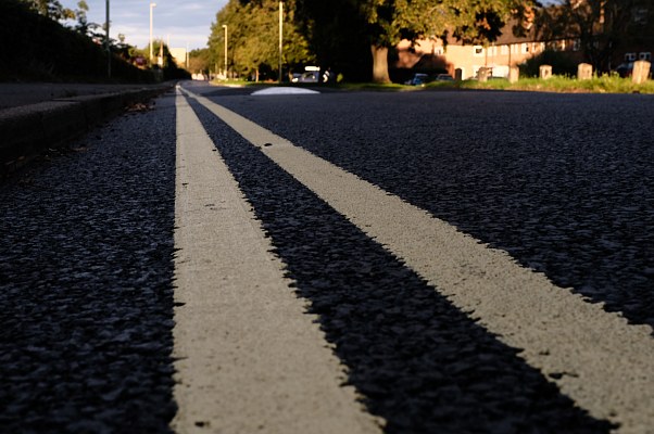 New Road Markings on the Northcourt Road