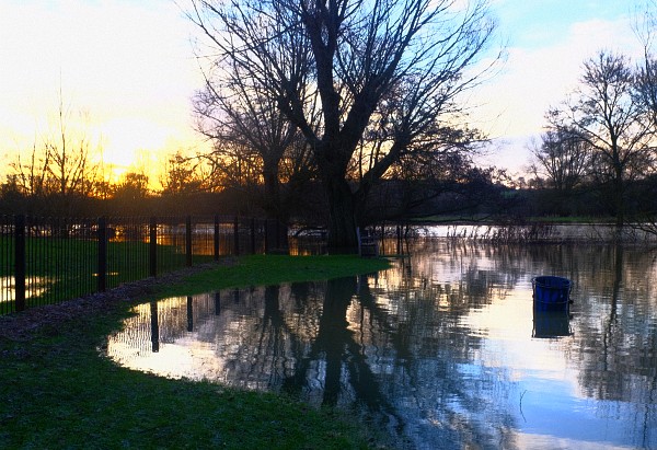 Sunrise over the Abingdon floodplain